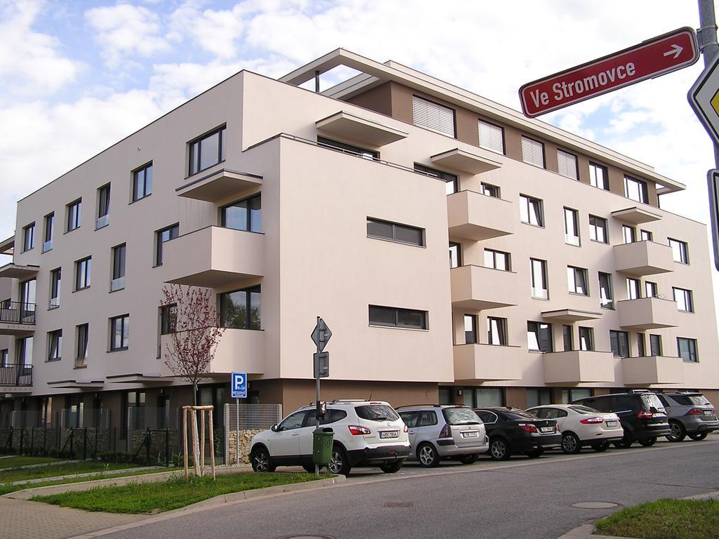 Gonda Apartments Hradec Kralove Exterior photo